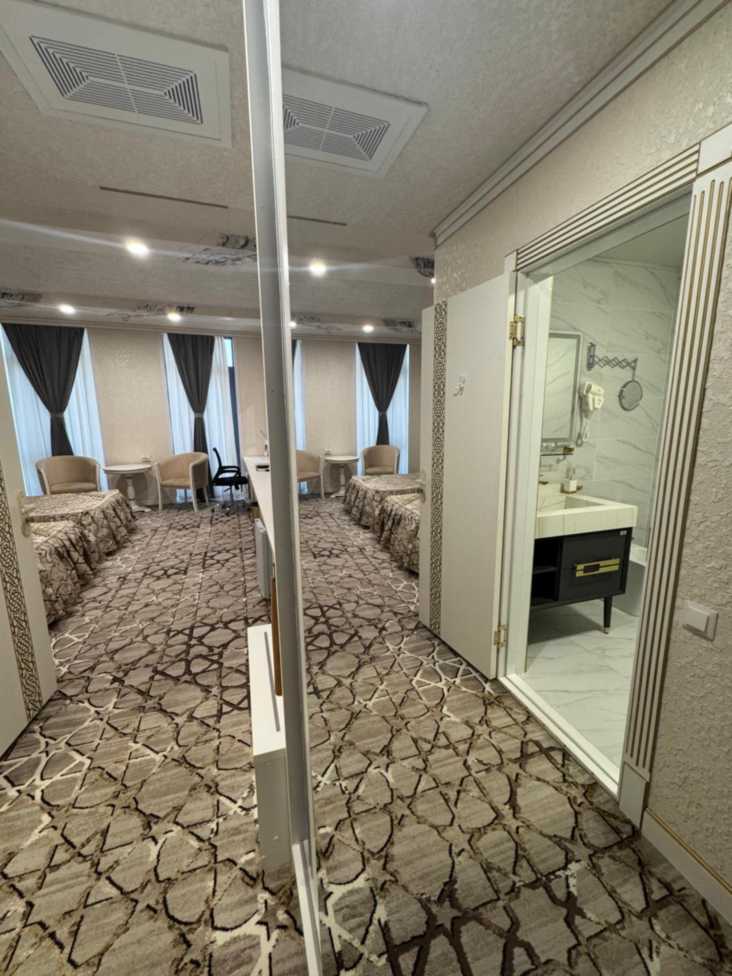 Bukhara City Hotel Turon City Plaza エクステリア 写真